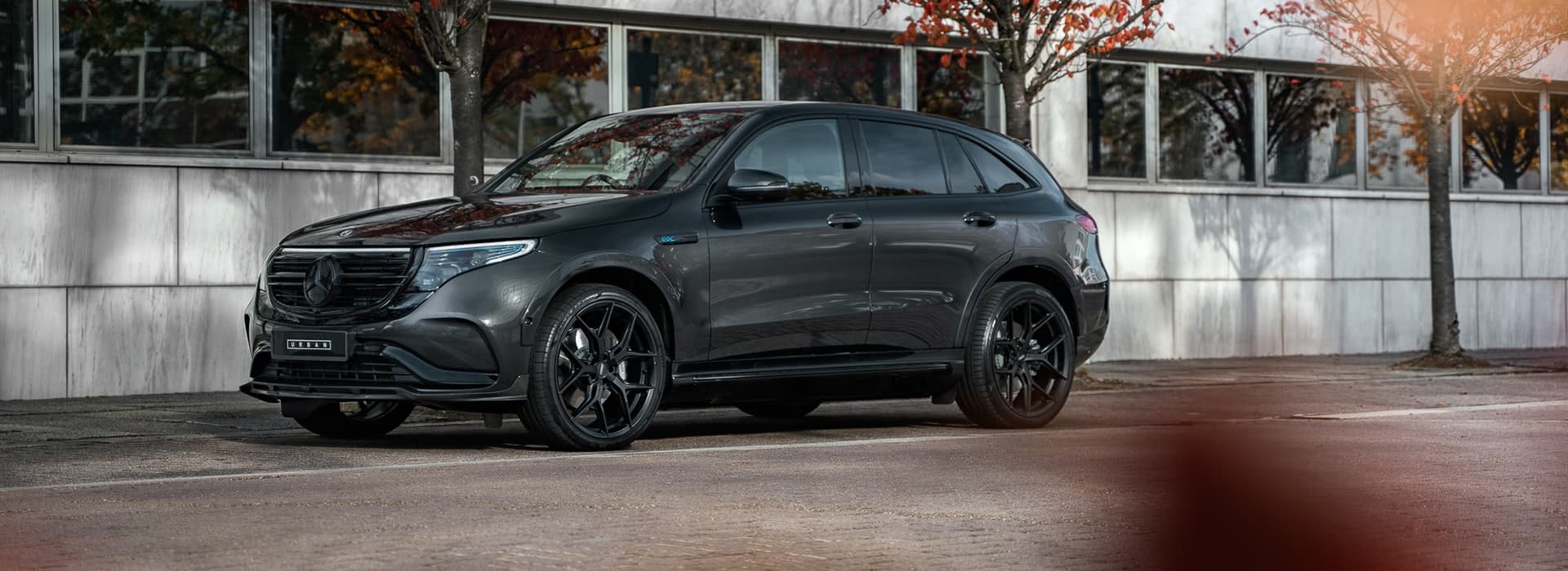 Нижній спойлер Urban для Mercedes-Benz EQC - Gloss Black - Image 1