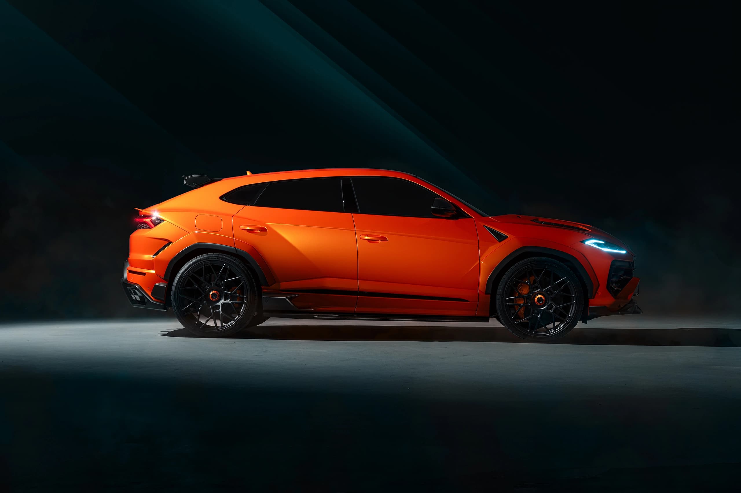 Розширені колісні арки Visual Carbon Fibre для Lamborghini Urus SE