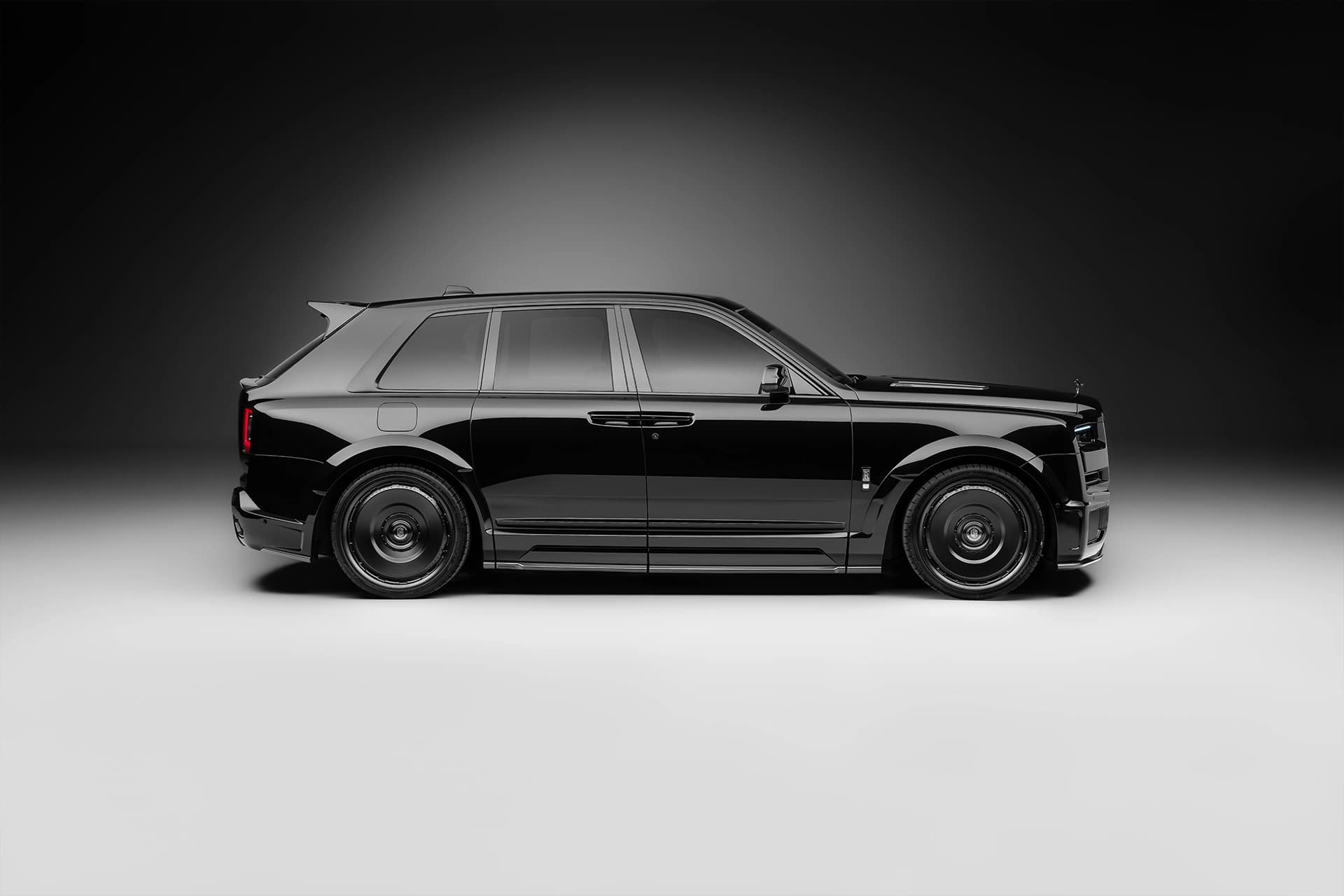 Пакет обвісу Urban Widetrack для Rolls-Royce Cullinan Series II