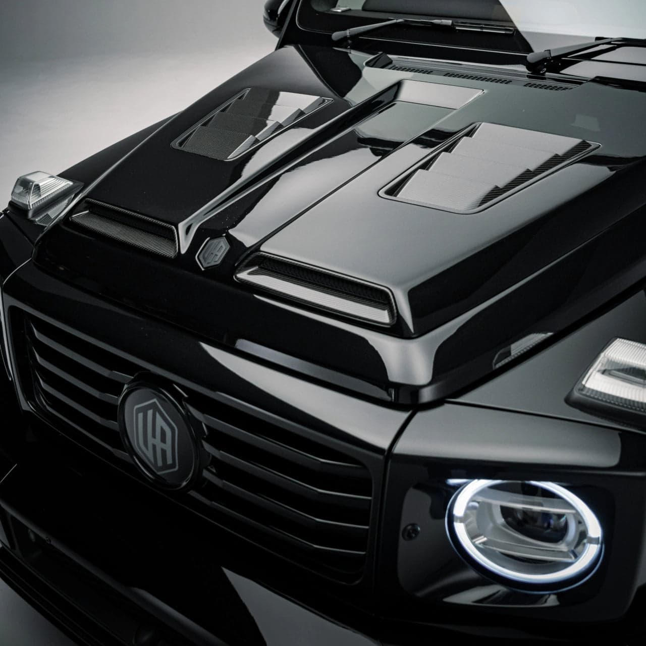 Mercedes W465 G-Wagon Aerokit / Widetrack Vented Bullnose Bonnet with Urban Emblem - Image 1