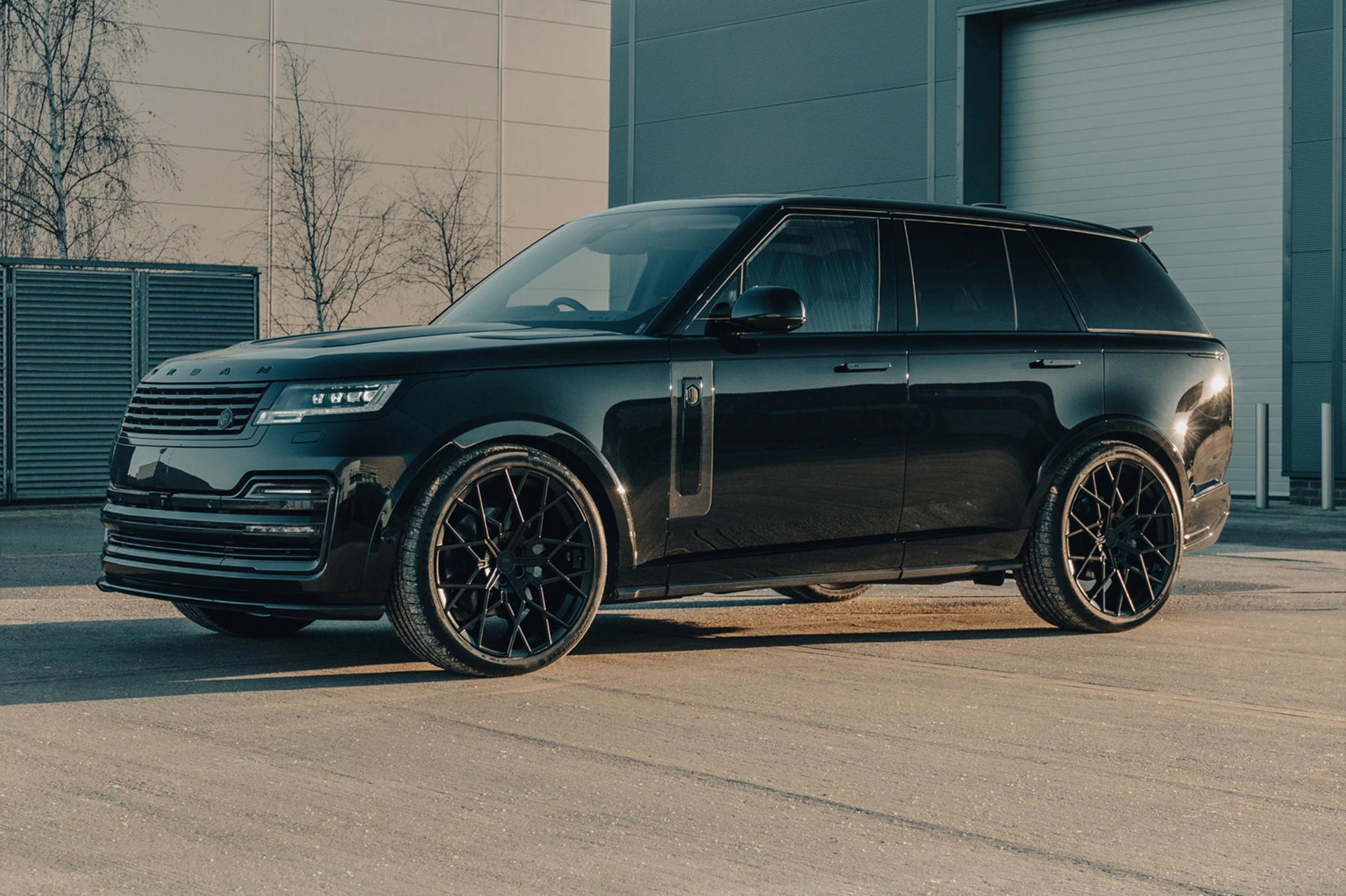 Range Rover - Image 7