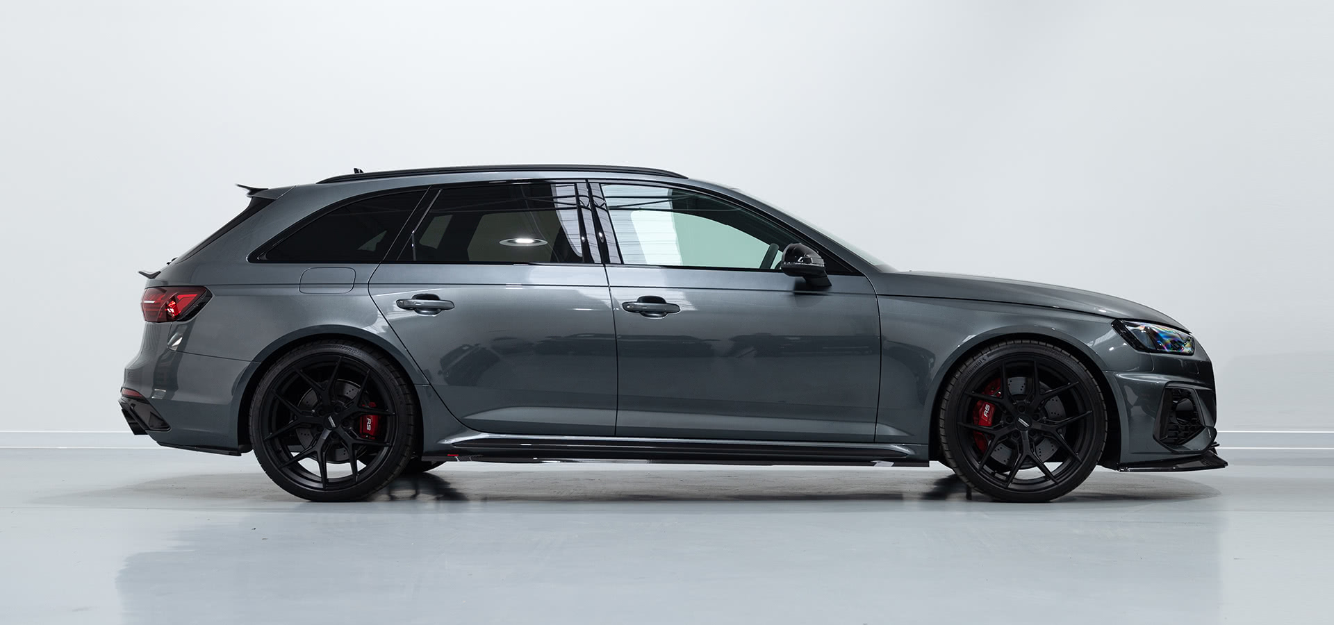 Urban RS4 - Image 7
